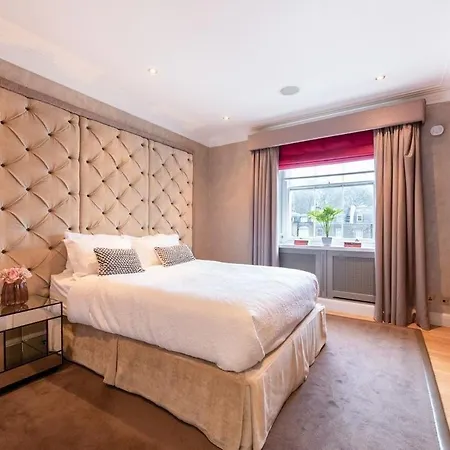 With Luxury Finishes Apartament